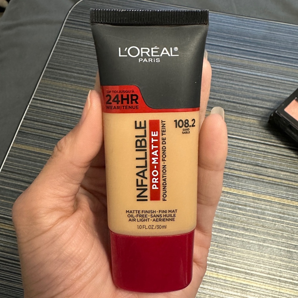 L'Oreal Infallible Cream Foundation Pro- Matte shade 108.2 NWT